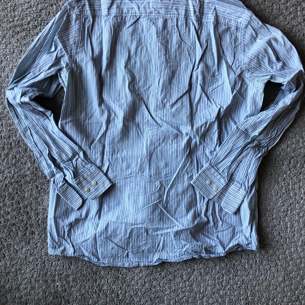 Hugo Boss button down. Excellent condition! - Picture 3 of 4